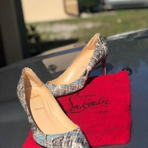 Christian Loubs Paris kitten heels